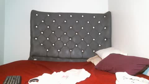 Shi-ro online show from 11.19.25