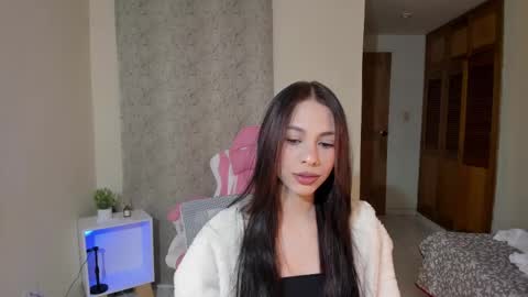  kendal  online show from 02.14.25