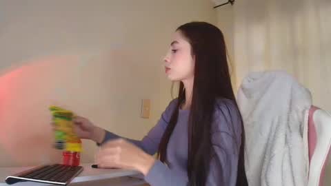  kendal  online show from 10.14.25