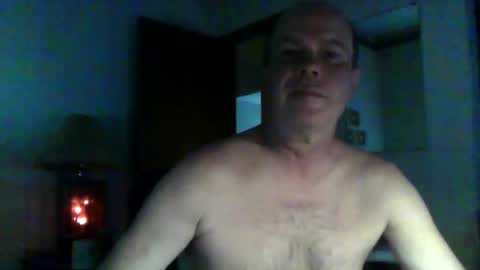 Snapshot of shoc09 chatting on 09.19.25 undie lover online show from 09.19.25