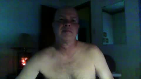 Snapshot of shoc09 chatting on 09.23.25 undie lover online show from 09.23.25