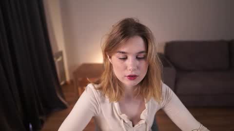 Snapshot of shoggothy chatting on 09.14.25 Agatha online show from 09.14.25