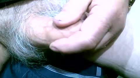 Snapshot of shootertog chatting on 11.23.25 shootertog online show from 11.23.25