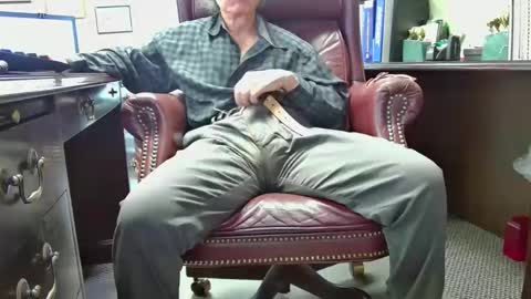 Snapshot of shootme69 chatting on 04.17.26 nikolas send dm for an appointment online show from 04.17.26