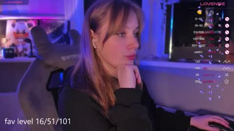 Snapshot of shorty_di chatting on 10.07.25 Diana online show from 10.07.25