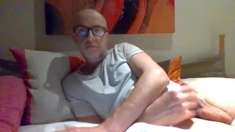 Snapshot of shosting chatting on 12.05.24 JJ online show from 12.05.24