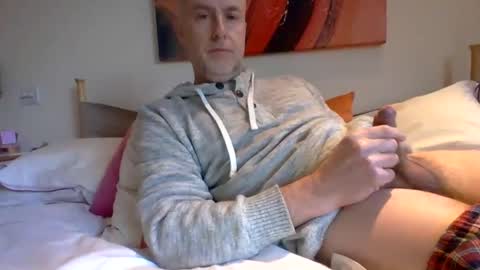 JJ online show from 01.10.25