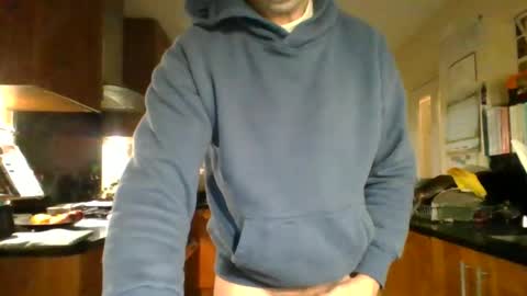 Snapshot of shosting chatting on 01.16.25 JJ online show from 01.16.25