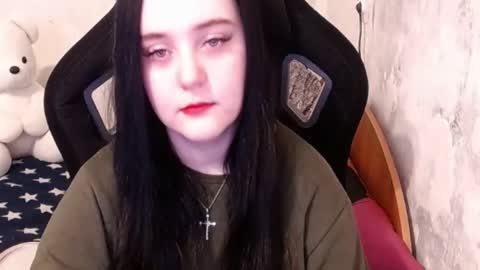 Snapshot of show_for_you chatting on 12.19.24 show_for_you online show from 12.19.24