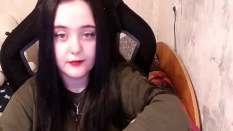 Snapshot of show_for_you chatting on 12.19.24 show_for_you online show from 12.19.24