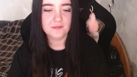 Snapshot of show_for_you chatting on 09.15.25 show_for_you online show from 09.15.25