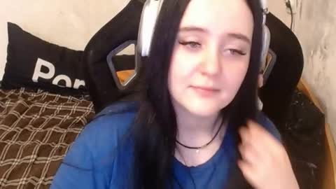 Snapshot of show_for_you chatting on 11.05.25 show_for_you online show from 11.05.25