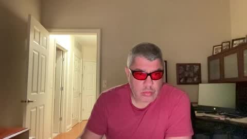Chicago Guy online show from 07.10.26