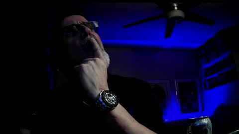 Snapshot of shrewtamer chatting on 12.17.24 shrewtamer online show from 12.17.24