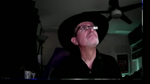 Snapshot of shrewtamer chatting on 01.12.25 shrewtamer online show from 01.12.25