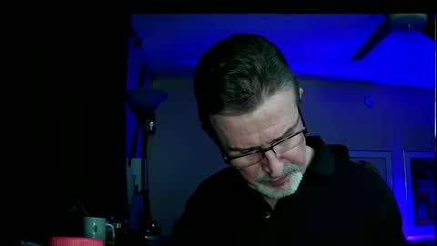 Snapshot of shrewtamer chatting on 01.17.25 shrewtamer online show from 01.17.25