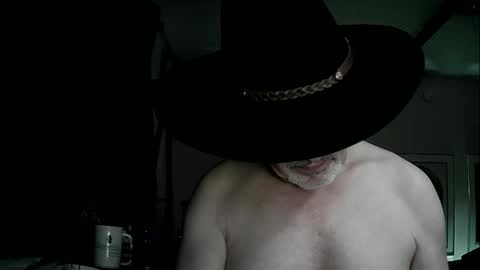 Snapshot of shrewtamer chatting on 01.25.25 shrewtamer online show from 01.25.25