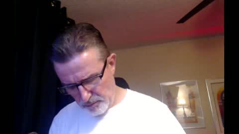 Snapshot of shrewtamer chatting on 02.25.25 shrewtamer online show from 02.25.25