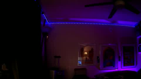 Snapshot of shrewtamer chatting on 09.11.25 shrewtamer online show from 09.11.25