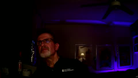 Snapshot of shrewtamer chatting on 09.27.25 shrewtamer online show from 09.27.25