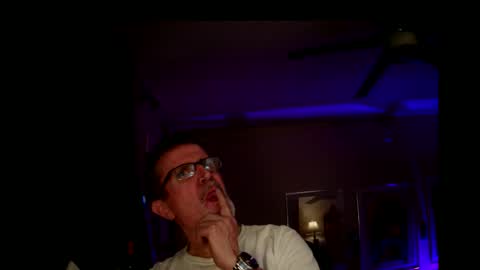 Snapshot of shrewtamer chatting on 10.16.25 shrewtamer online show from 10.16.25