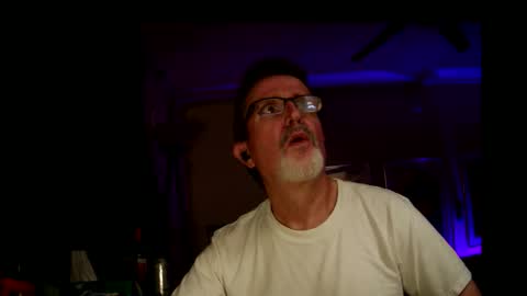 Snapshot of shrewtamer chatting on 10.21.25 shrewtamer online show from 10.21.25