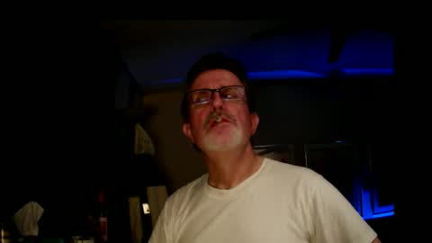 Snapshot of shrewtamer chatting on 11.14.25 shrewtamer online show from 11.14.25