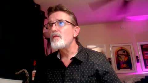 Snapshot of shrewtamer chatting on 01.13.26 shrewtamer online show from 01.13.26