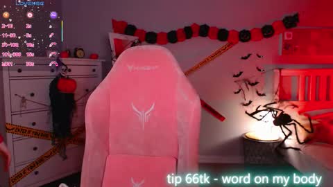 Neila online show from 10.23.25