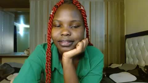 Snapshot of shugahnash chatting on 12.04.24 nash online show from 12.04.24