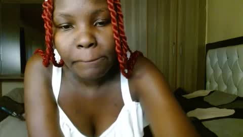 Snapshot of shugahnash chatting on 12.06.24 nash online show from 12.06.24