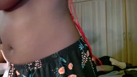 Snapshot of shugahnash chatting on 12.08.24 nash online show from 12.08.24