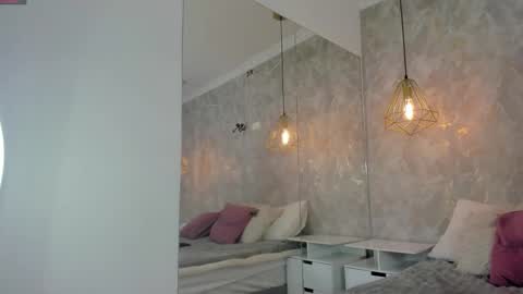 ZUMY ANGELS online show from 11.24.25