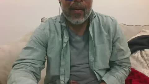 Snapshot of shy333 chatting on 12.11.24 SHY333 online show from 12.11.24