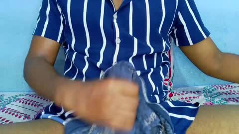 shyeyes online show from 01.20.25