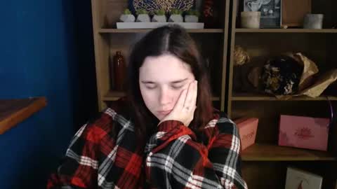 shy_lil online show from 10.06.25