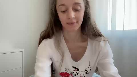 shy_schoolgirl_ online show from 03.18.26