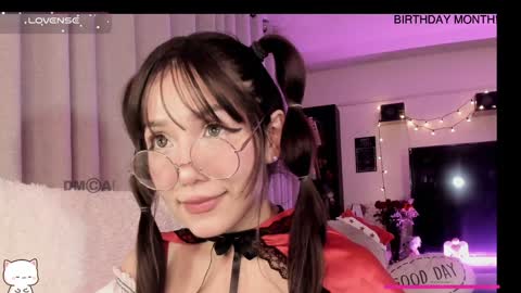 Snapshot of shyangie24 chatting on 12.17.24 Angeline 3 independent come here when am horny... online show from 12.17.24