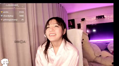 Snapshot of shyangie24 chatting on 01.08.25 Angeline 3 independent come here when am horny... online show from 01.08.25