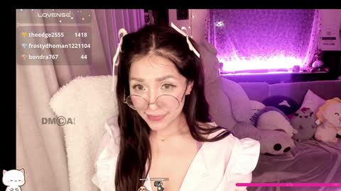 Snapshot of shyangie24 chatting on 01.19.25 Angeline 3 independent come here when am horny... online show from 01.19.25