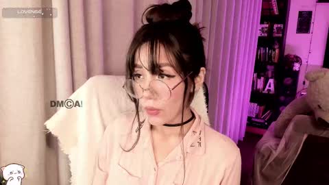 Snapshot of shyangie24 chatting on 09.21.25 Angeline 3 independent come here when am horny... online show from 09.21.25