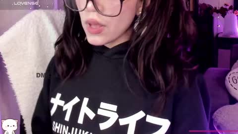 Snapshot of shyangie24 chatting on 10.22.25 Angeline 3 independent come here when am horny... online show from 10.22.25