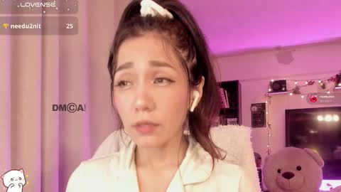 Snapshot of shyangie24 chatting on 11.17.25 Angeline 3 independent come here when am horny... online show from 11.17.25