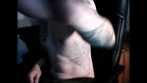 shyboyhugecum2020 online show from 12.11.24