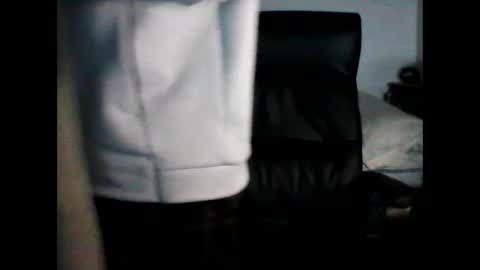 shyboyhugecum2020 online show from 01.21.25