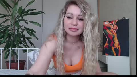 Snapshot of shyevaa chatting on 05.08.26 Eva online show from 05.08.26