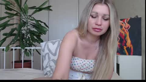Snapshot of shyevaa chatting on 06.08.26 Eva online show from 06.08.26