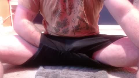 Snapshot of shyguy0212 chatting on 02.06.25 shyguy0212 online show from 02.06.25