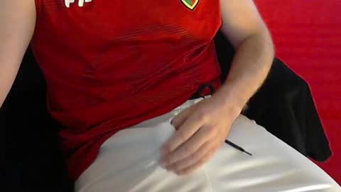 Snapshot of shyguy04_04_04 chatting on 09.27.25 shyguy04_04_04 online show from 09.27.25