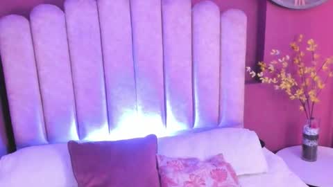 Luna  online show from 03.17.26